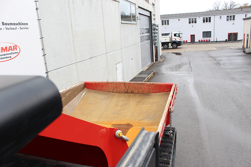 PowerBully 12D Kettendumper Ladefläche – stabile und großzügige Mulde für sicheren Transport und effizientes Entladen von Schüttgütern auf Baustellen und im Gelände