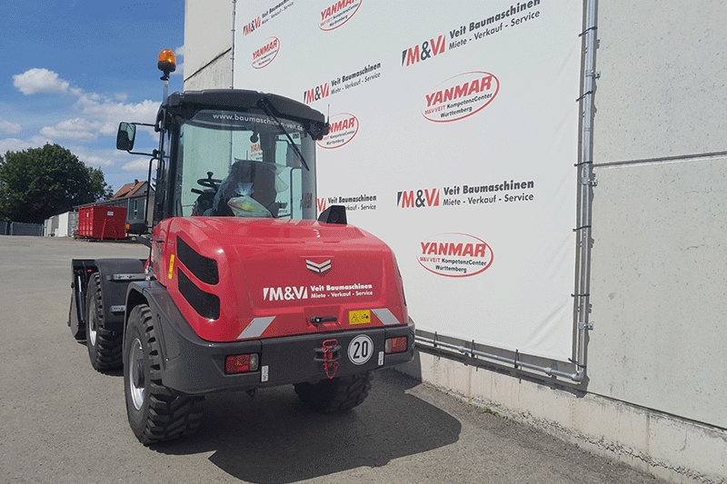 Heckansicht des Yanmar V 80 Radladers – kompakte Bauweise und stabiles Design
